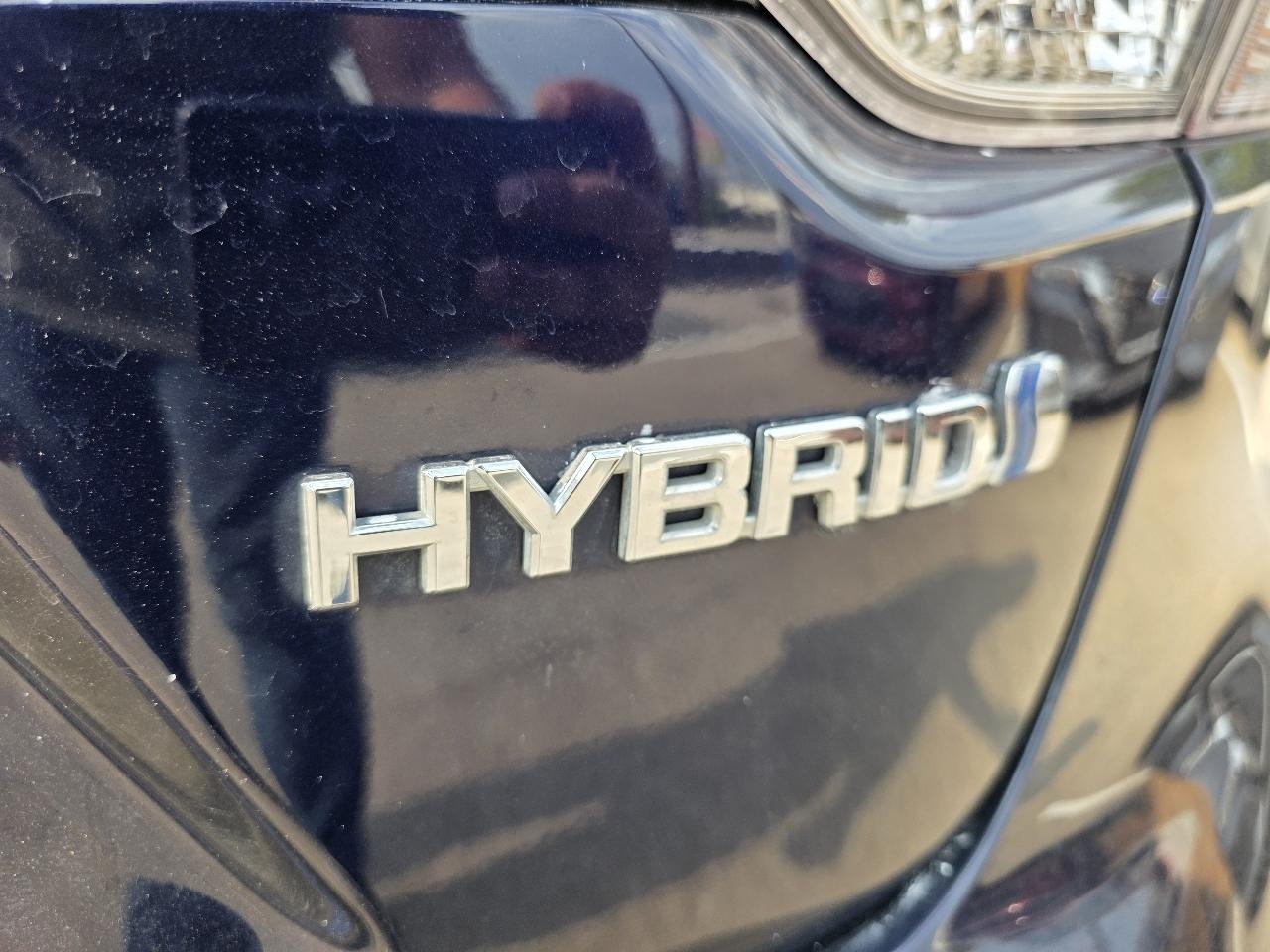 Toyota Corolla LE Hybrid 2022