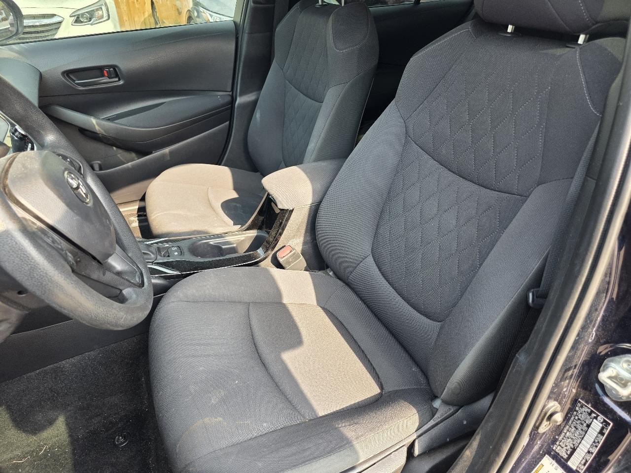 Toyota Corolla LE Hybrid 2022