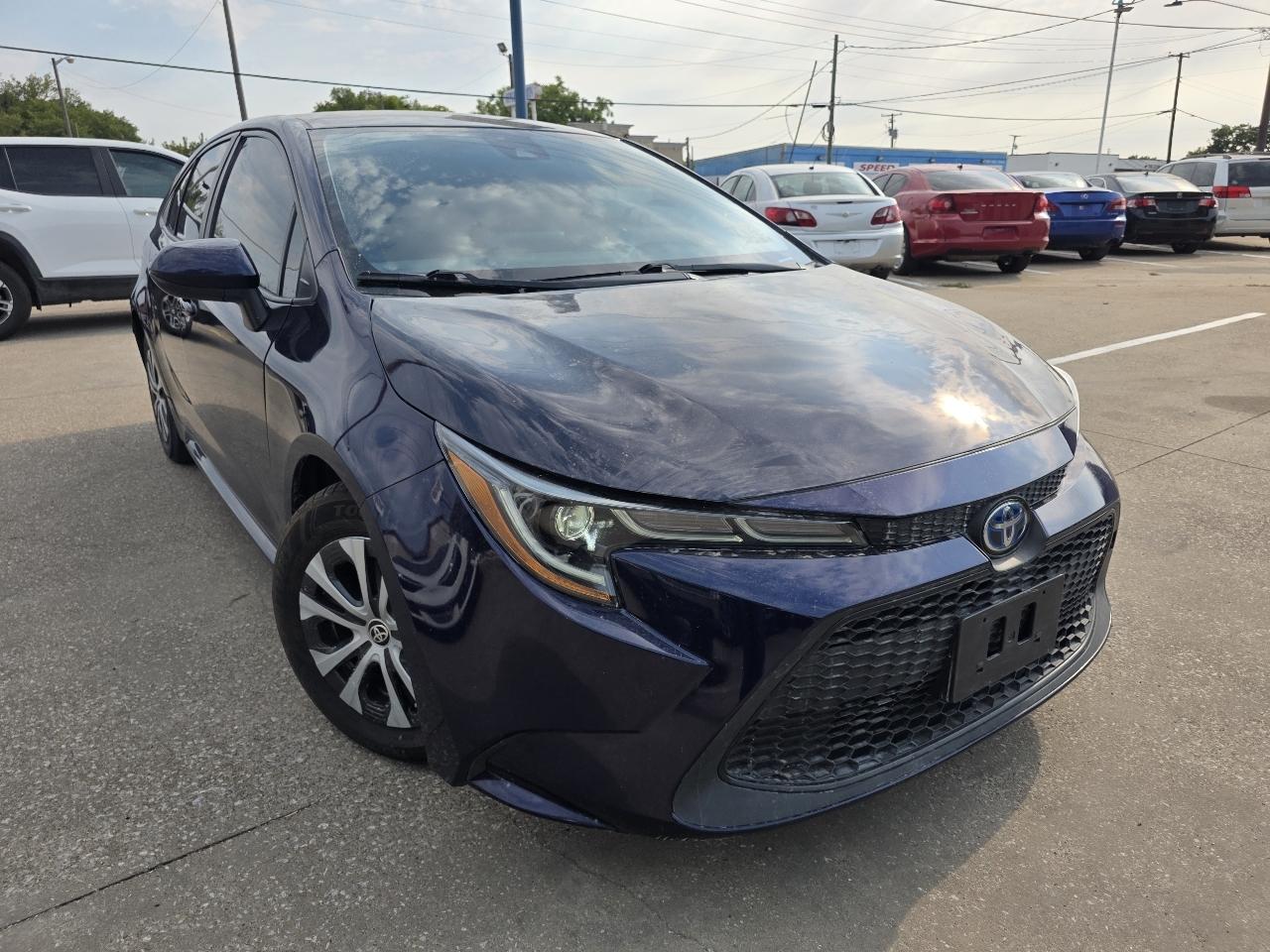 Toyota Corolla LE Hybrid 2022