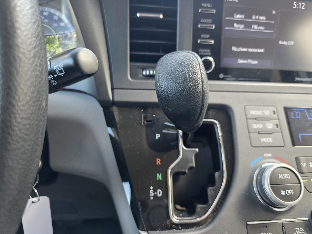 Toyota Sienna LE 8-Passenger 2020