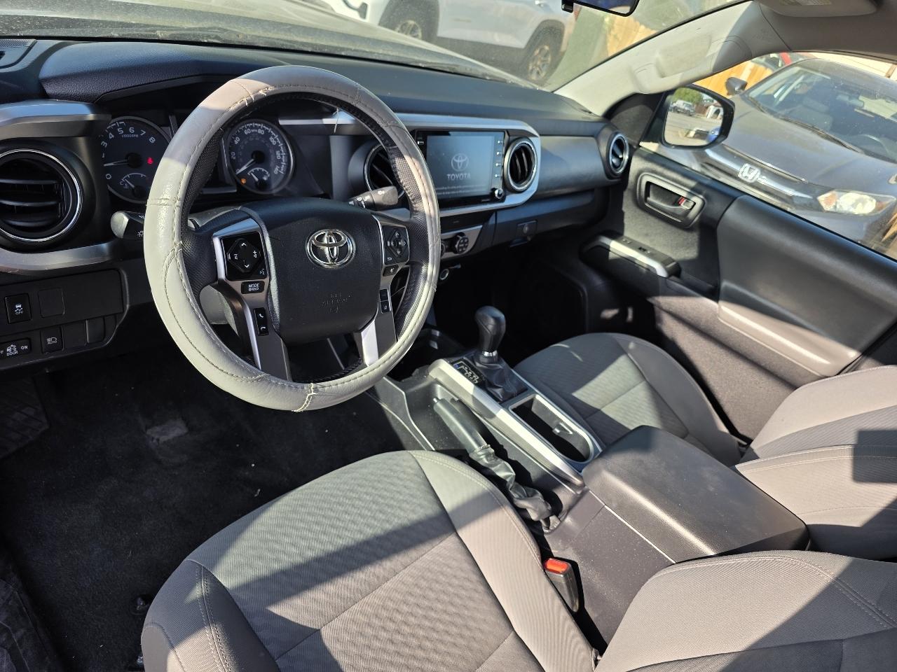 Toyota Tacoma SR5 Double Cab I4 2WD 2023