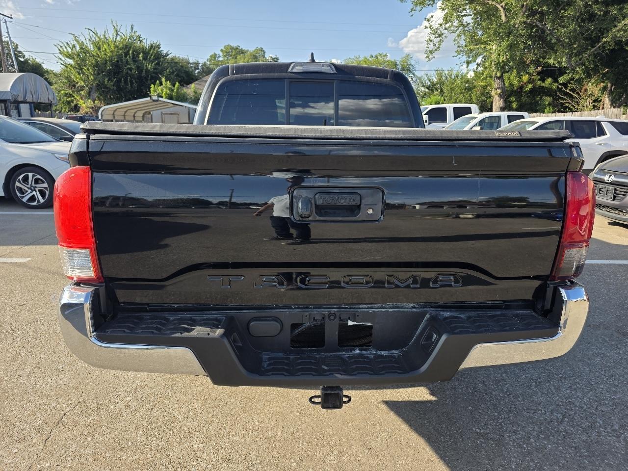 Toyota Tacoma SR5 Double Cab I4 2WD 2023