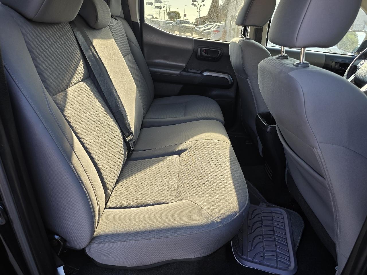 Toyota Tacoma SR5 Double Cab I4 2WD 2023