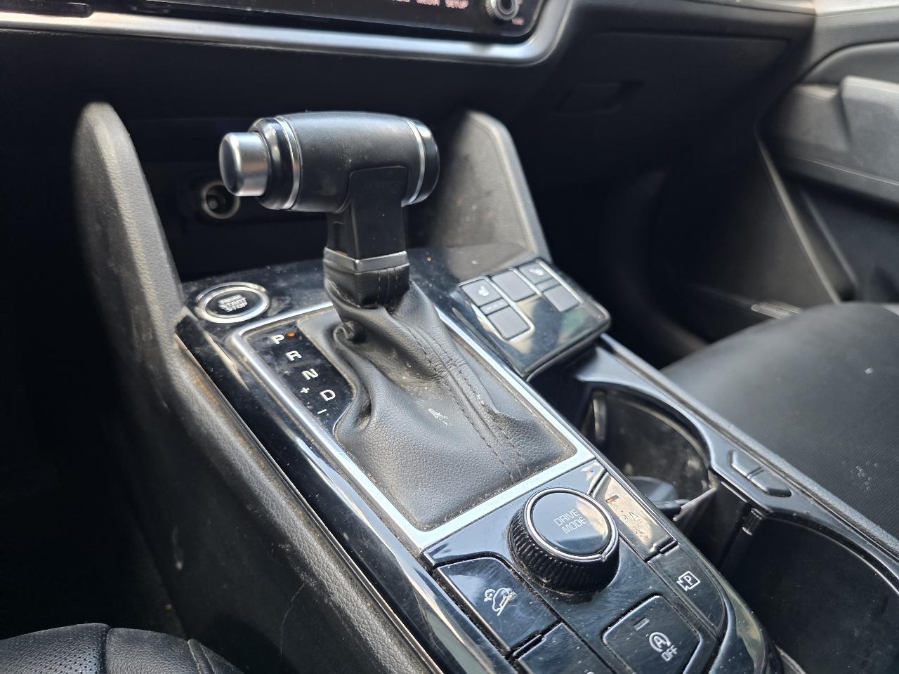 Kia Sportage SX FWD 2025