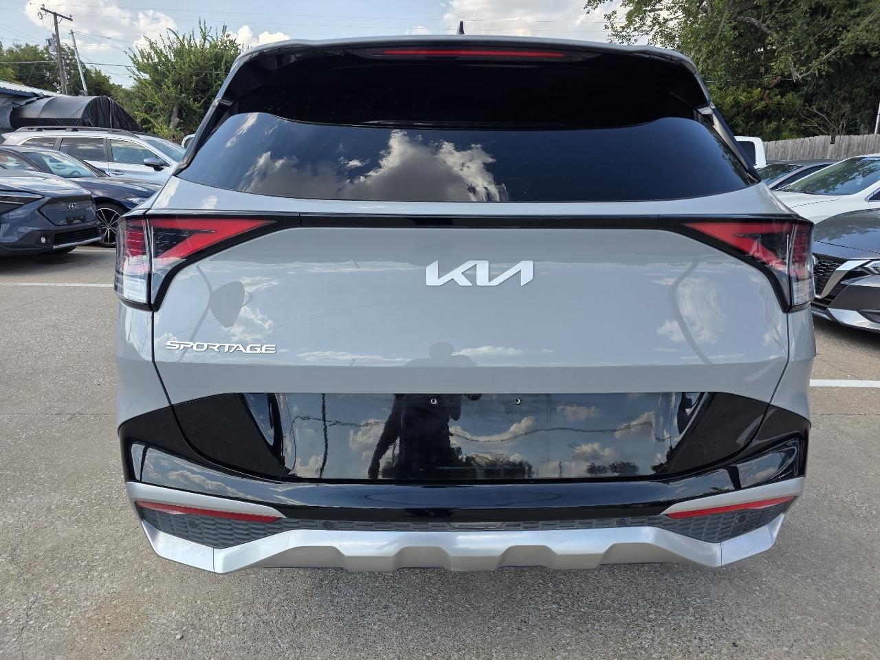 Kia Sportage SX FWD 2025