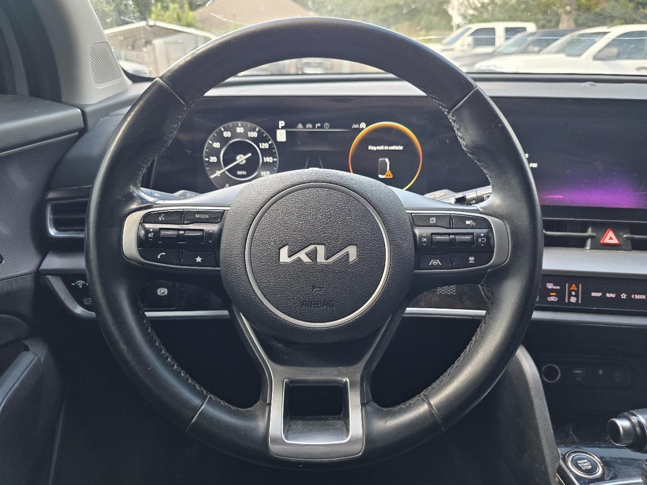 Kia Sportage SX FWD 2025