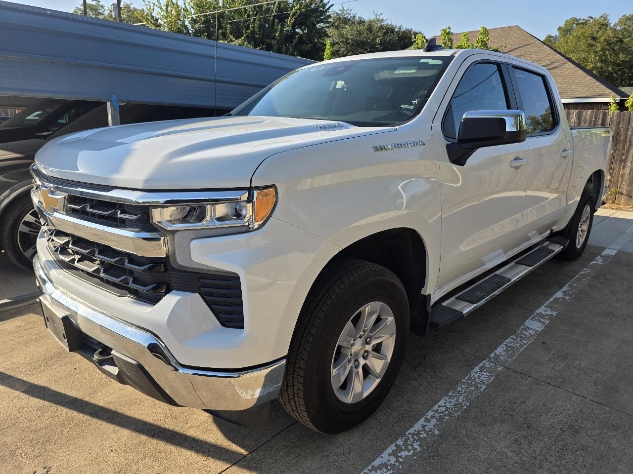 Chevrolet Silverado photo 4