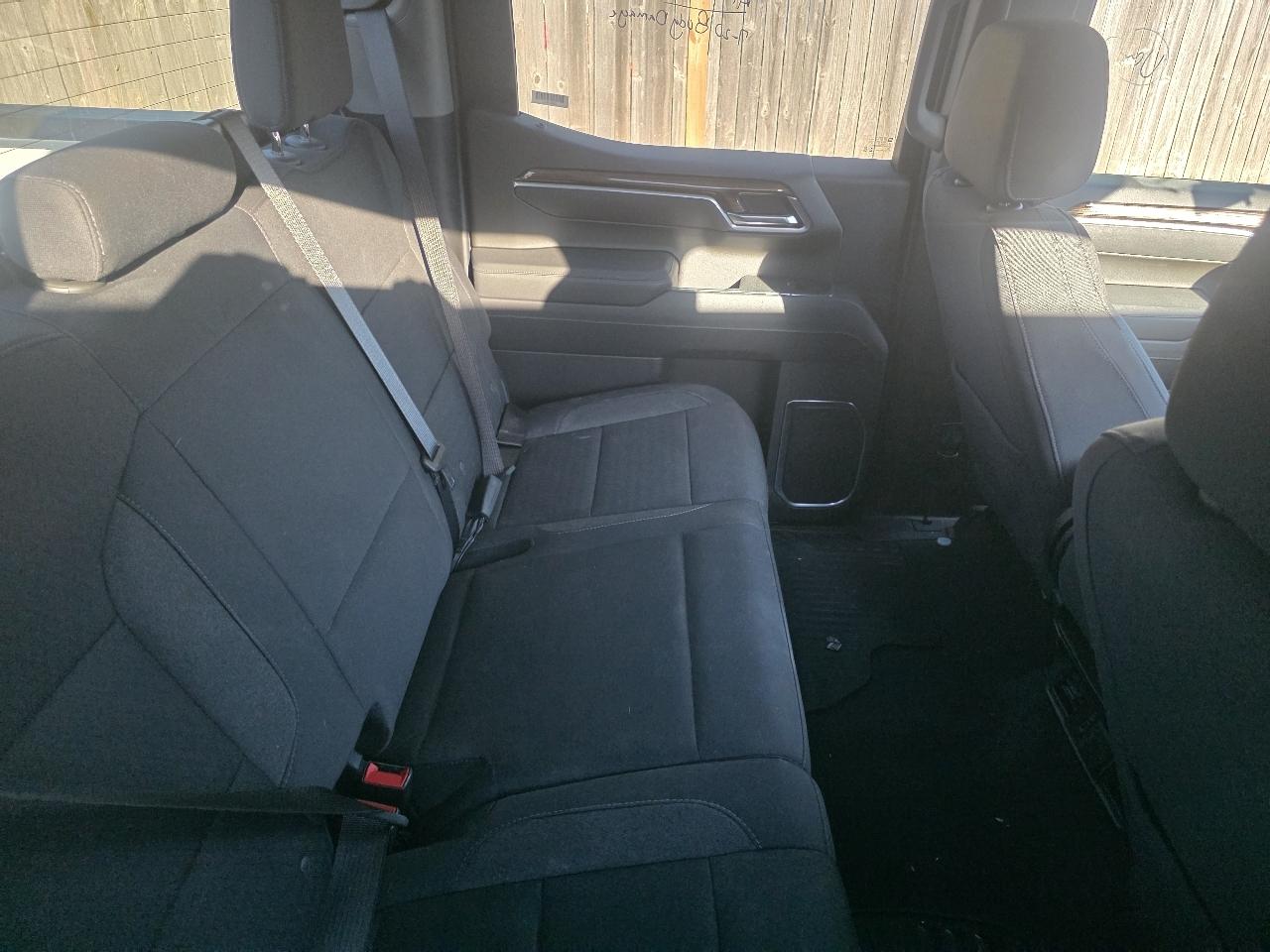 Chevrolet Silverado photo 13