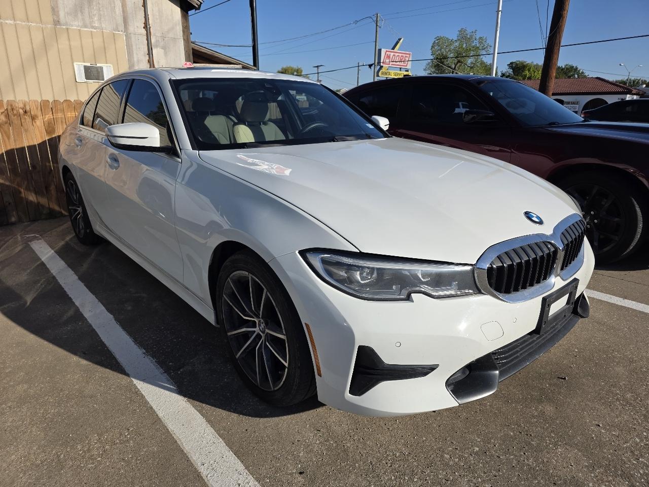 BMW 3 Series photo 4