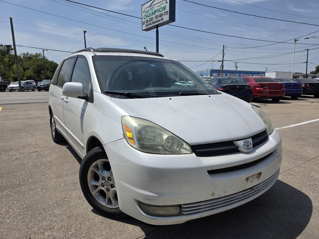 Toyota Sienna XLE 2004