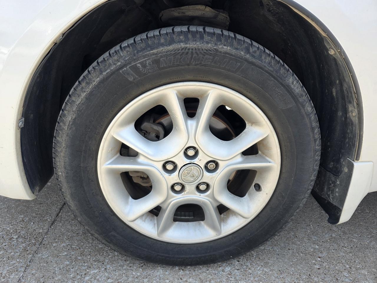 Toyota Sienna XLE 2004