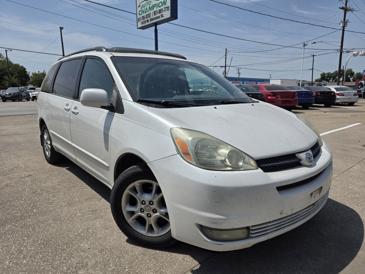 Toyota Sienna XLE 2004