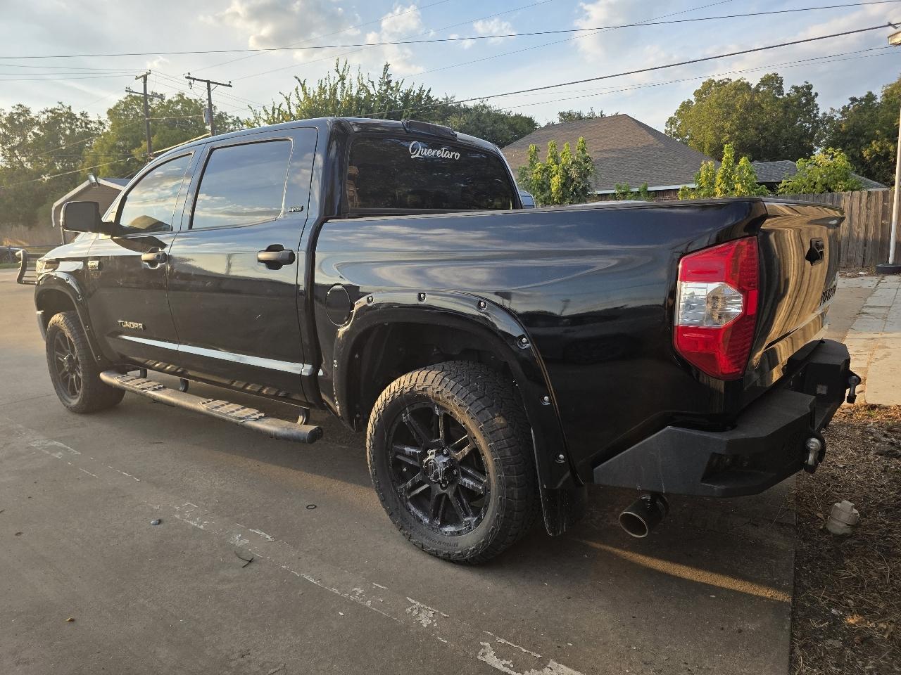 Toyota Tundra photo 4