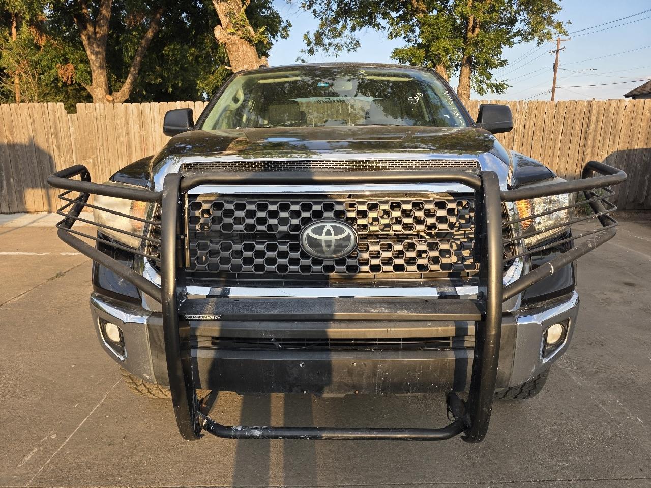 Toyota Tundra photo 5