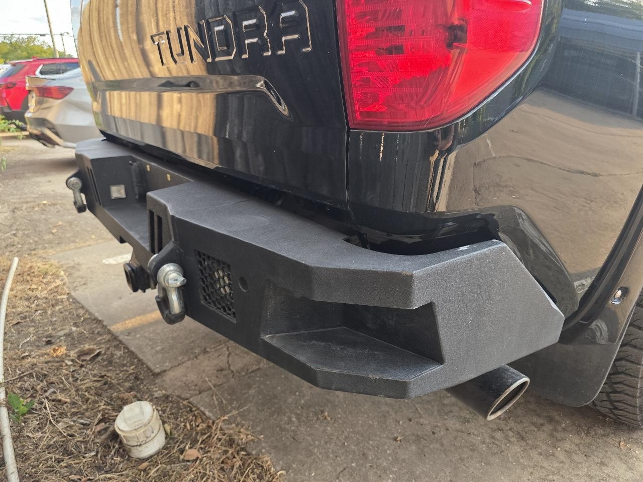 Toyota Tundra photo 10