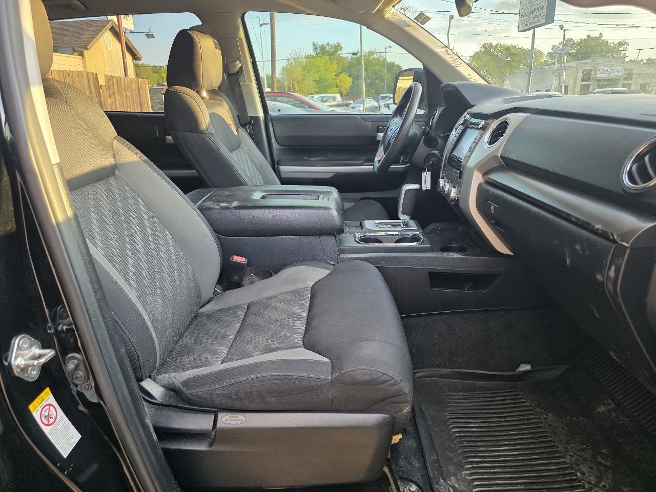 Toyota Tundra photo 16