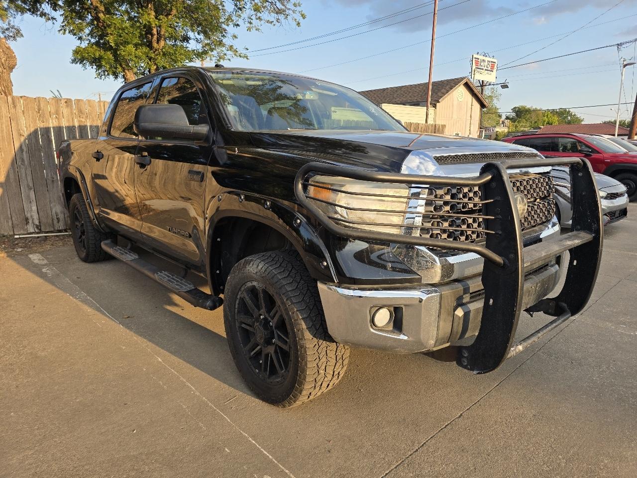 Toyota Tundra photo 24
