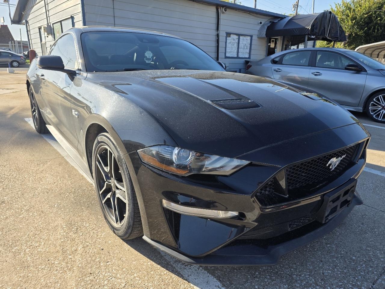 Ford Mustang photo 4