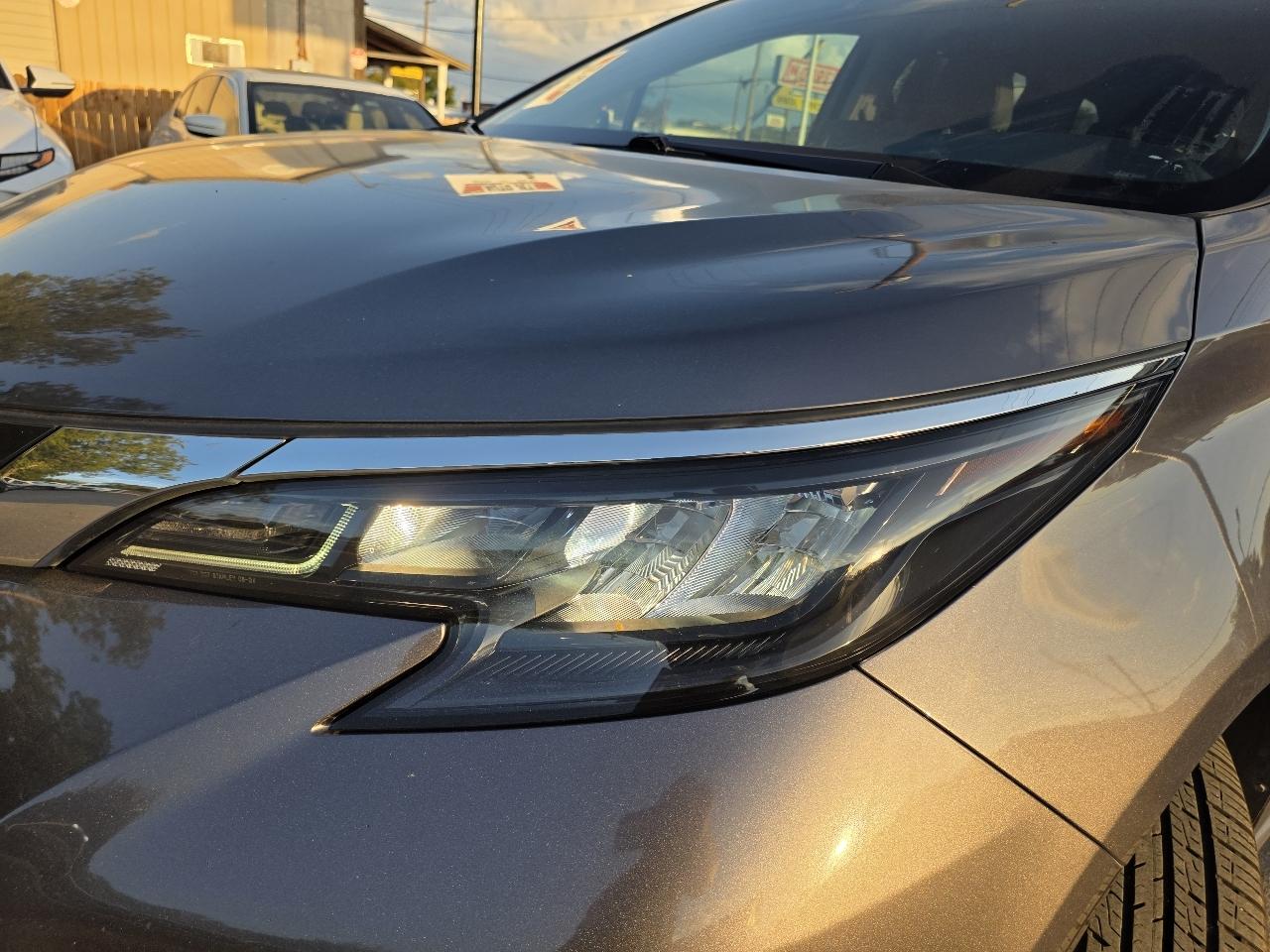 Toyota Sienna LE 8-Passenger 2024
