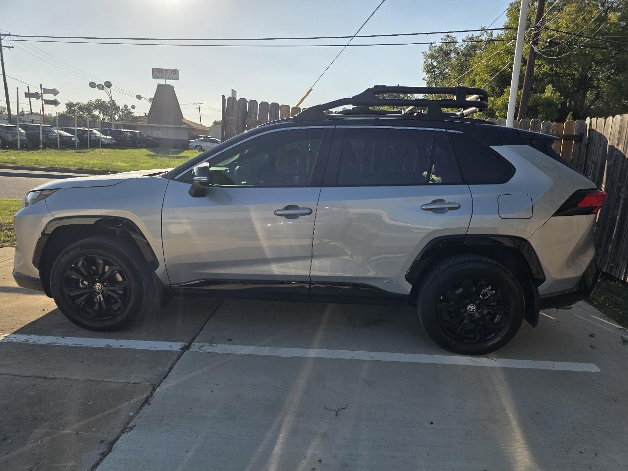 Toyota RAV4 Hybrid XSE 2024