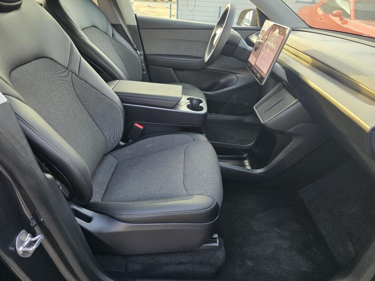 Tesla Model Y Performance 2026