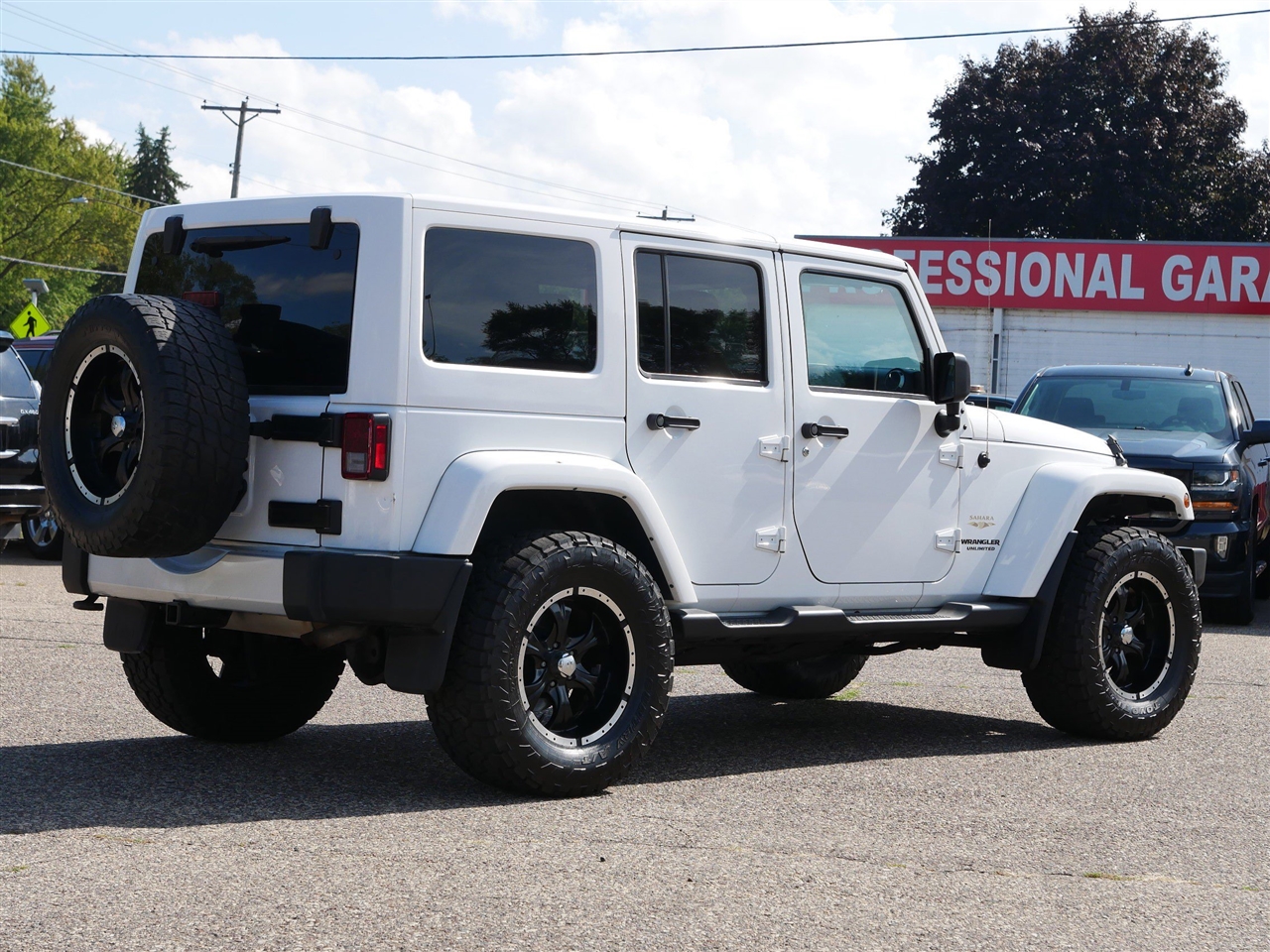 Jeep Wrangler Sahara Unlimited 2015 Jeep Wrangler Sahara Unlimited 2015