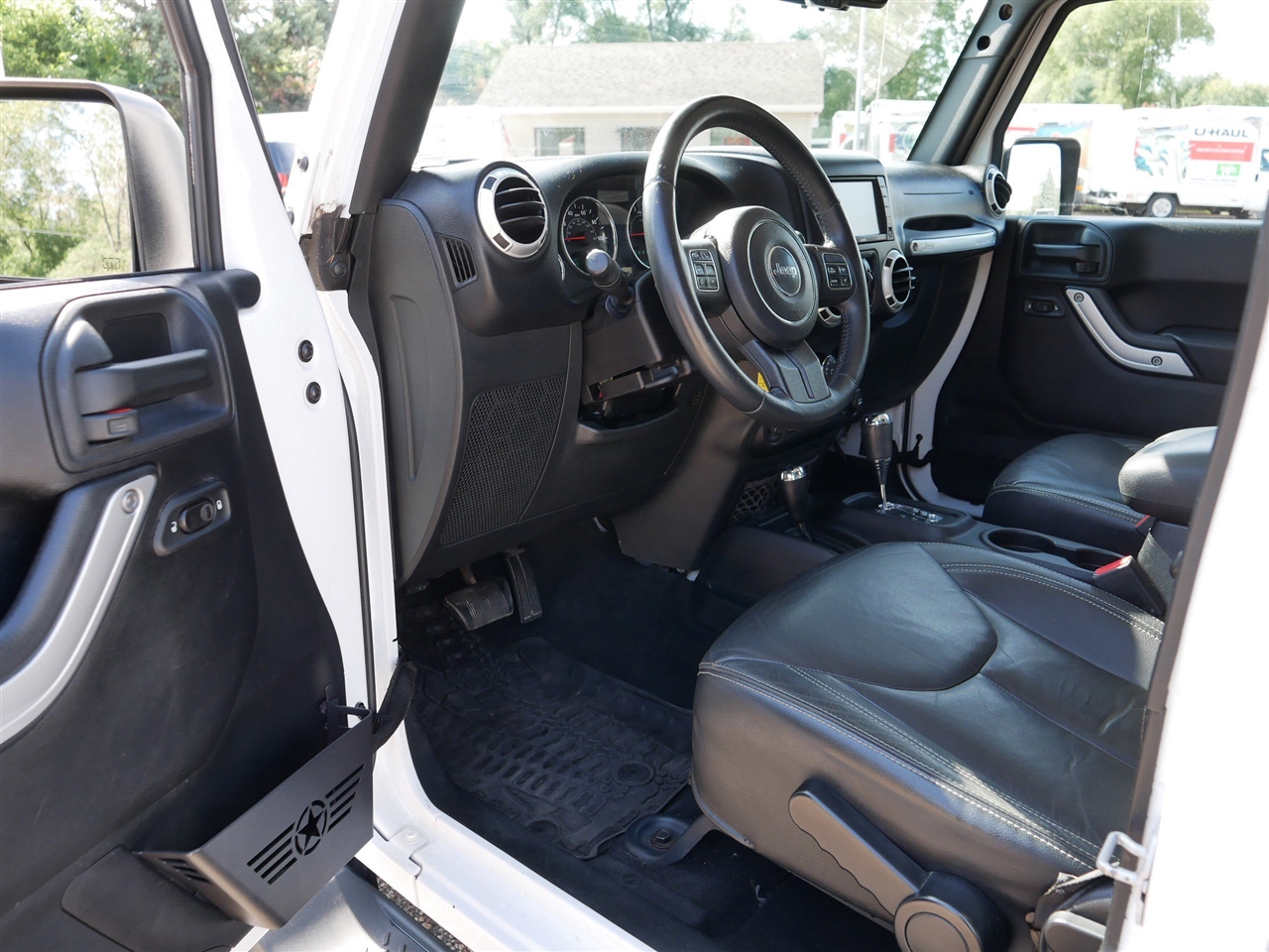 Jeep Wrangler Sahara Unlimited 2015 Jeep Wrangler Sahara Unlimited 2015