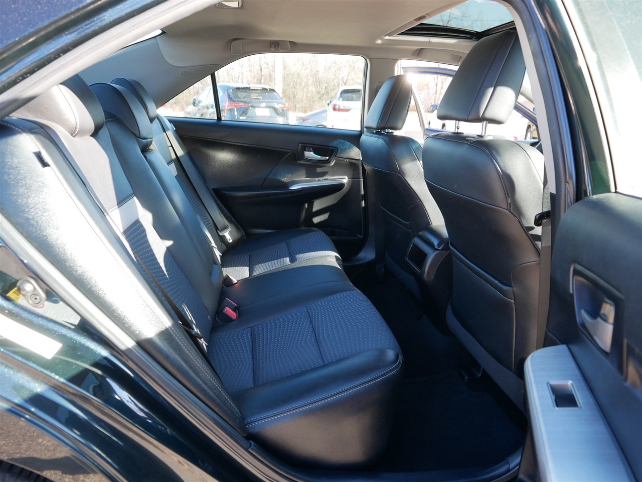 Toyota Camry Hybrid 4dr Sdn SE (Natl) 2014