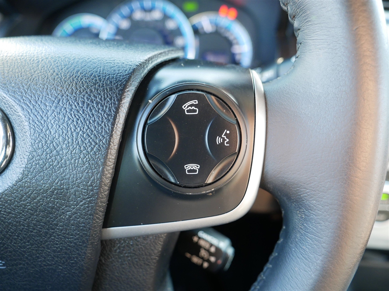 Toyota Camry Hybrid 4dr Sdn SE (Natl) 2014