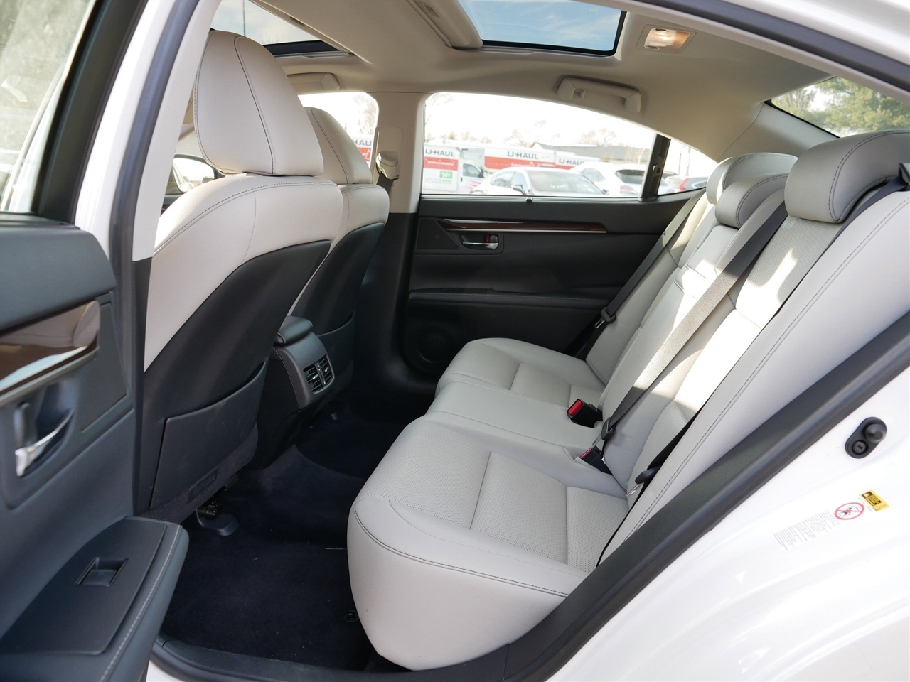 Lexus ES 300 Luxury Sport Sdn 4dr Sdn 2015