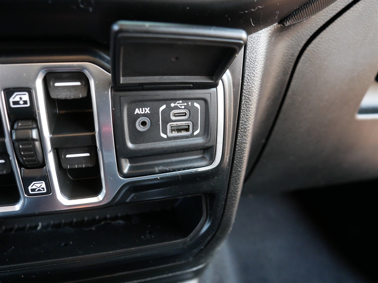 Jeep Wrangler Unlimited Sport 2021