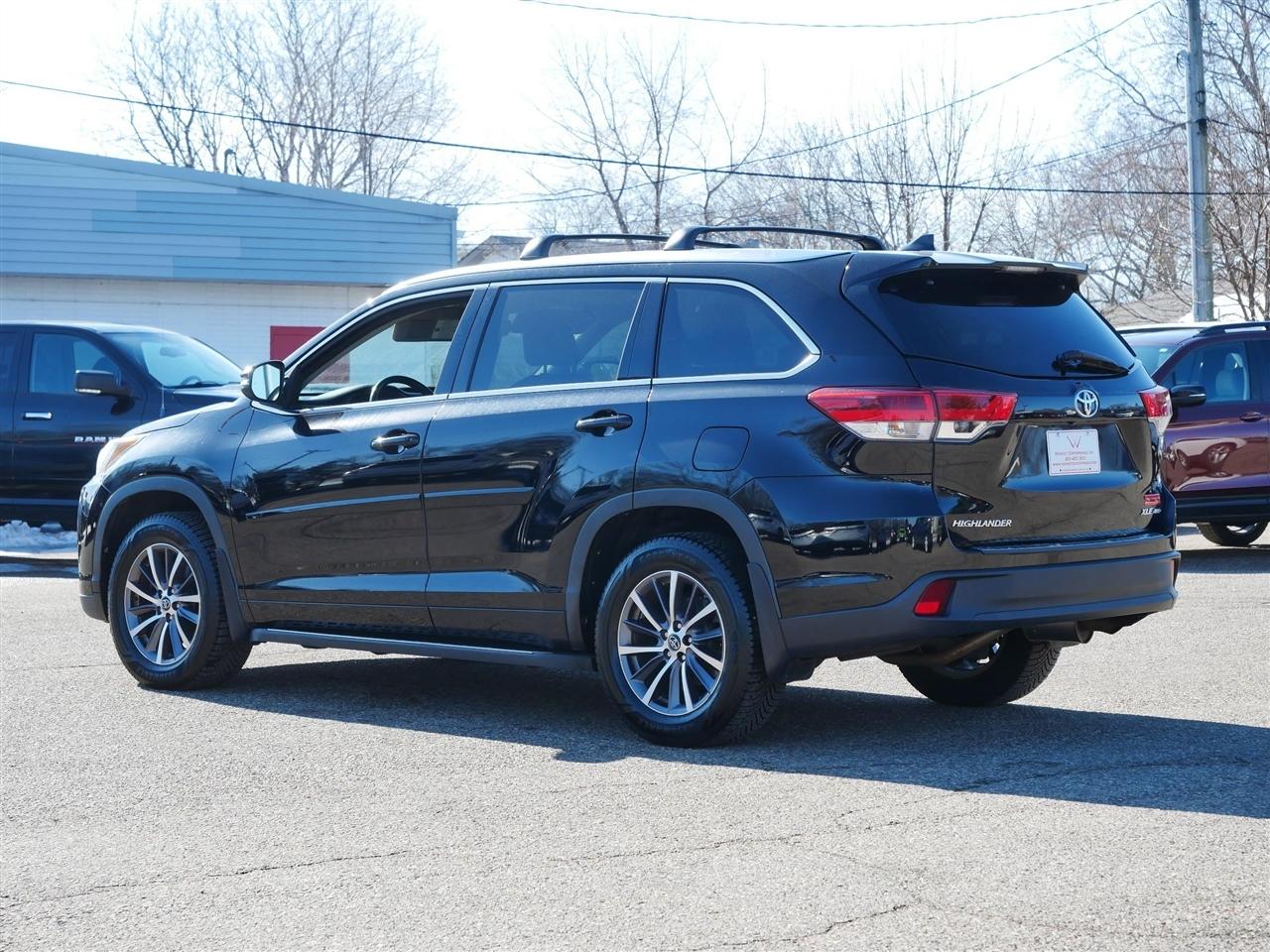 Toyota Highlander XLE AWD V6 2017