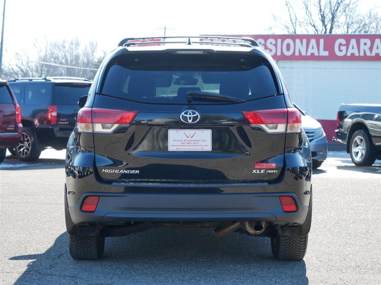 Toyota Highlander XLE AWD V6 2017