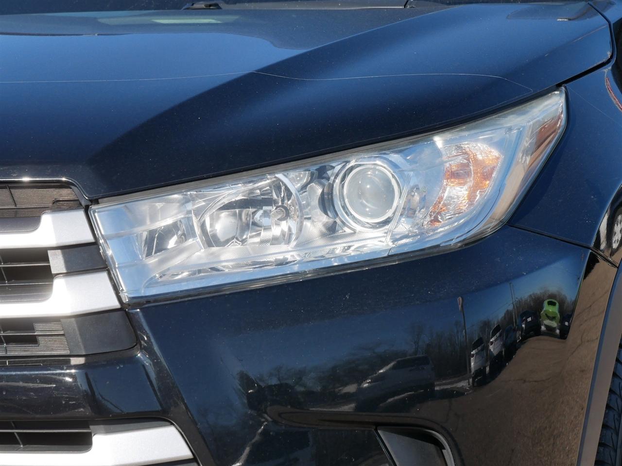 Toyota Highlander XLE AWD V6 2017