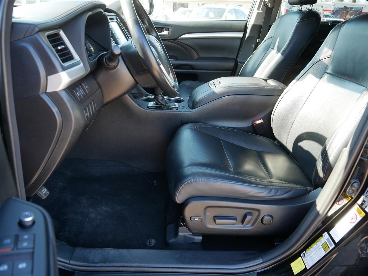 Toyota Highlander XLE AWD V6 2017