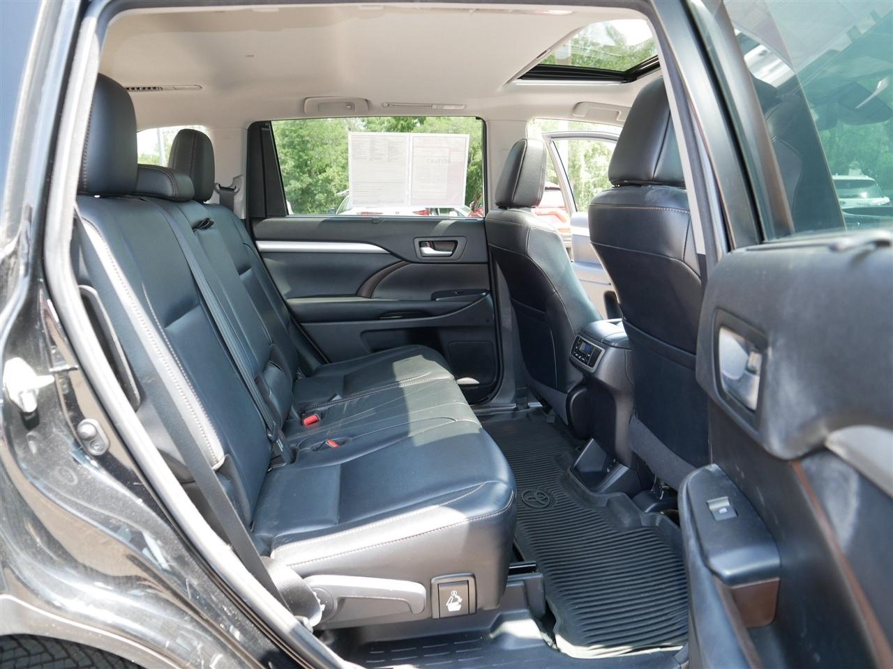 Toyota Highlander  2017