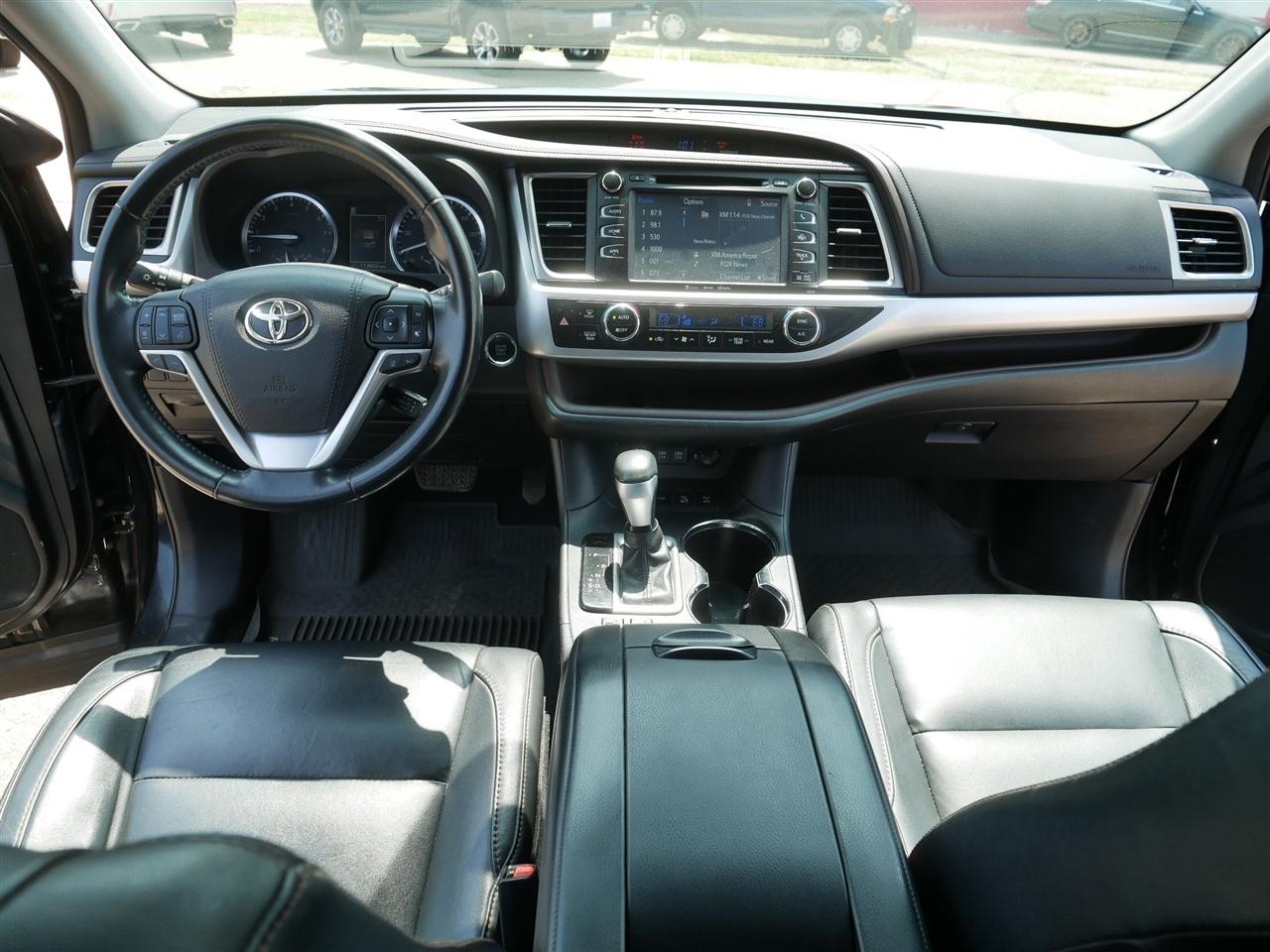 Toyota Highlander  2017