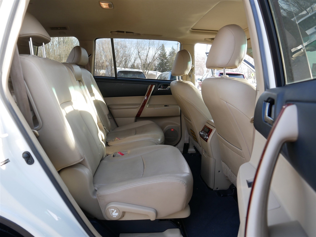 Toyota Highlander Hybrid Limited 4WD 2013