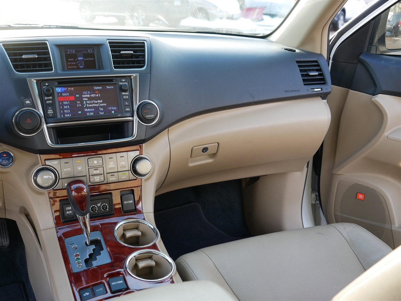 Toyota Highlander Hybrid Limited 4WD 2013