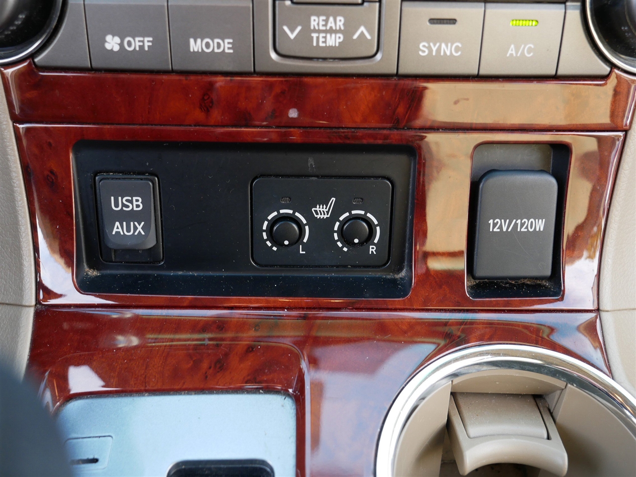 Toyota Highlander Hybrid Limited 4WD 2013