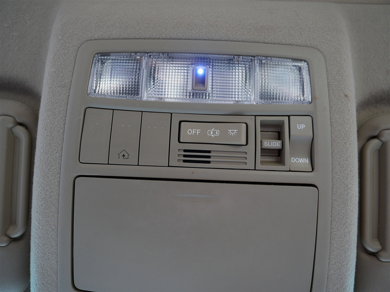 Toyota Highlander Hybrid Limited 4WD 2013