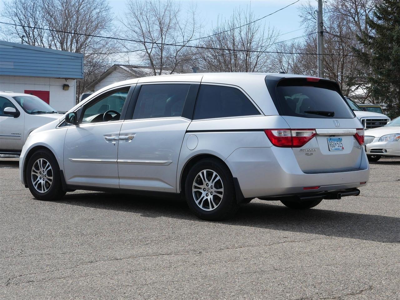 Honda Odyssey EX-L AT with RES 2012