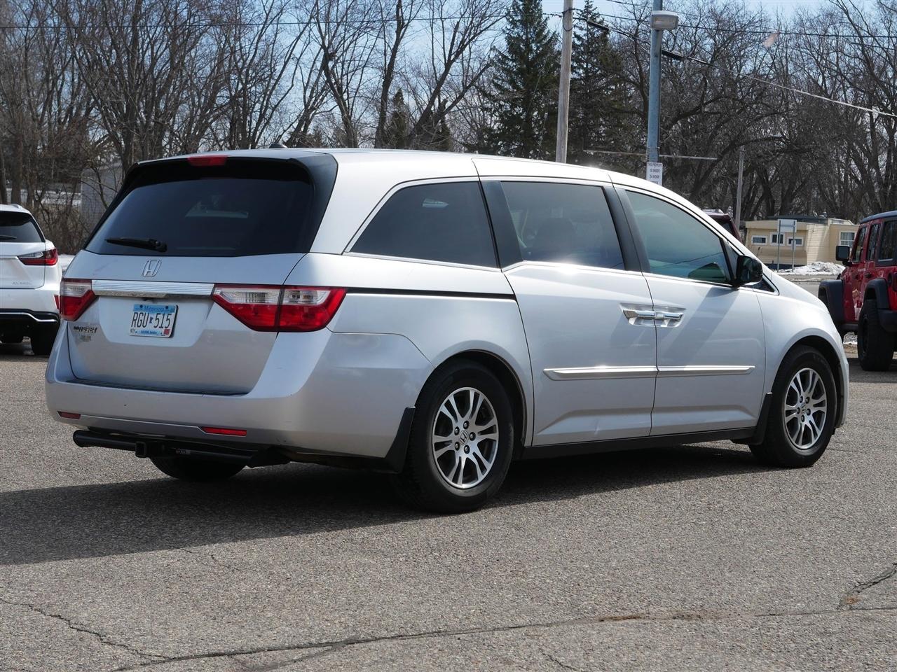 Honda Odyssey EX-L AT with RES 2012