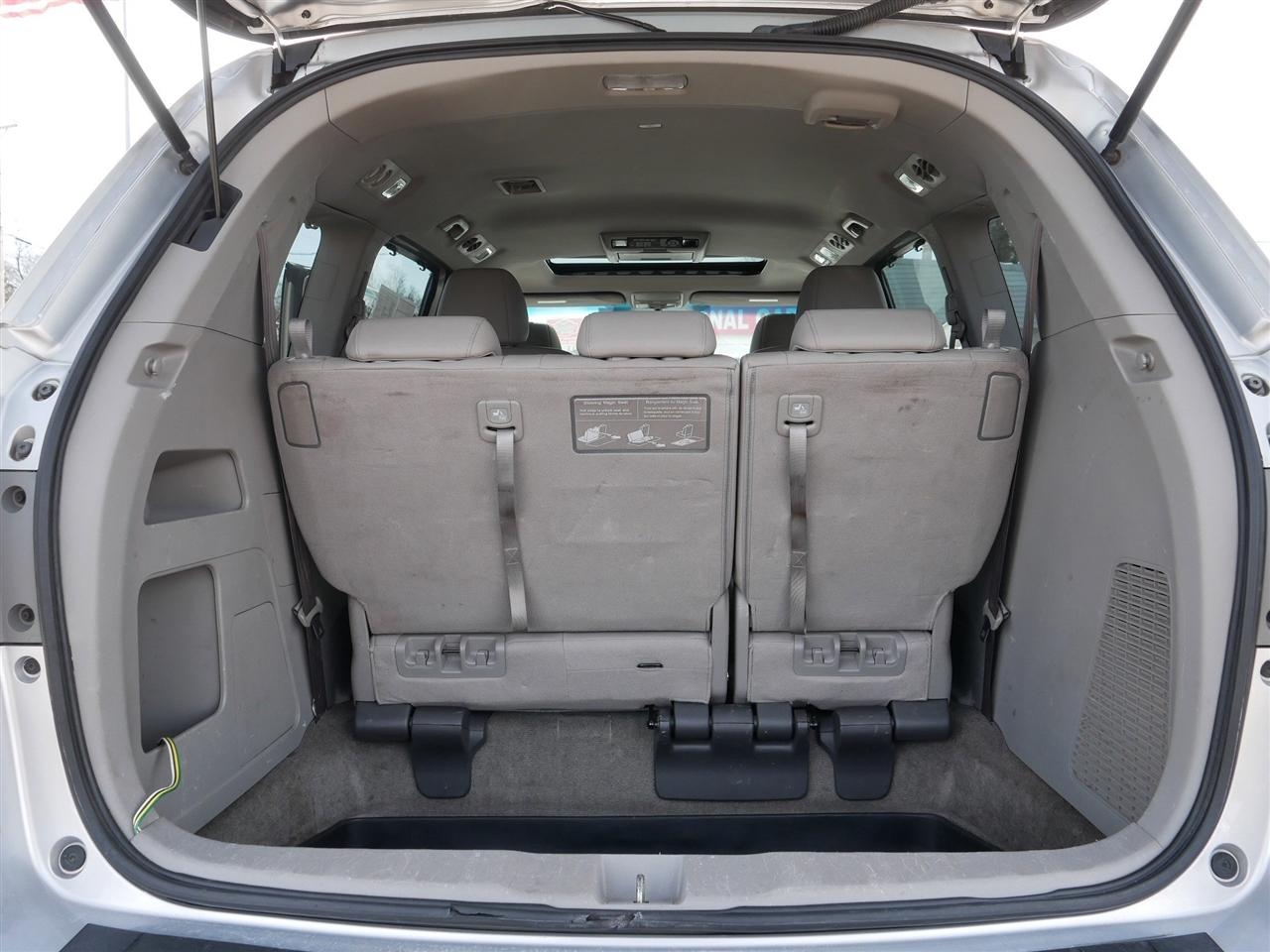Honda Odyssey EX-L AT with RES 2012