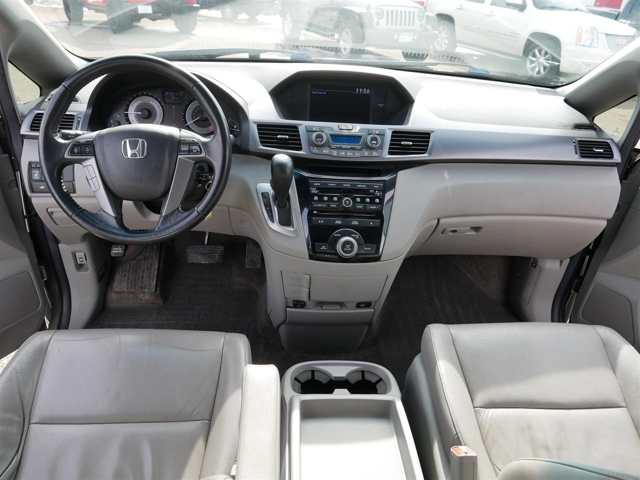 Honda Odyssey EX-L AT with RES 2012