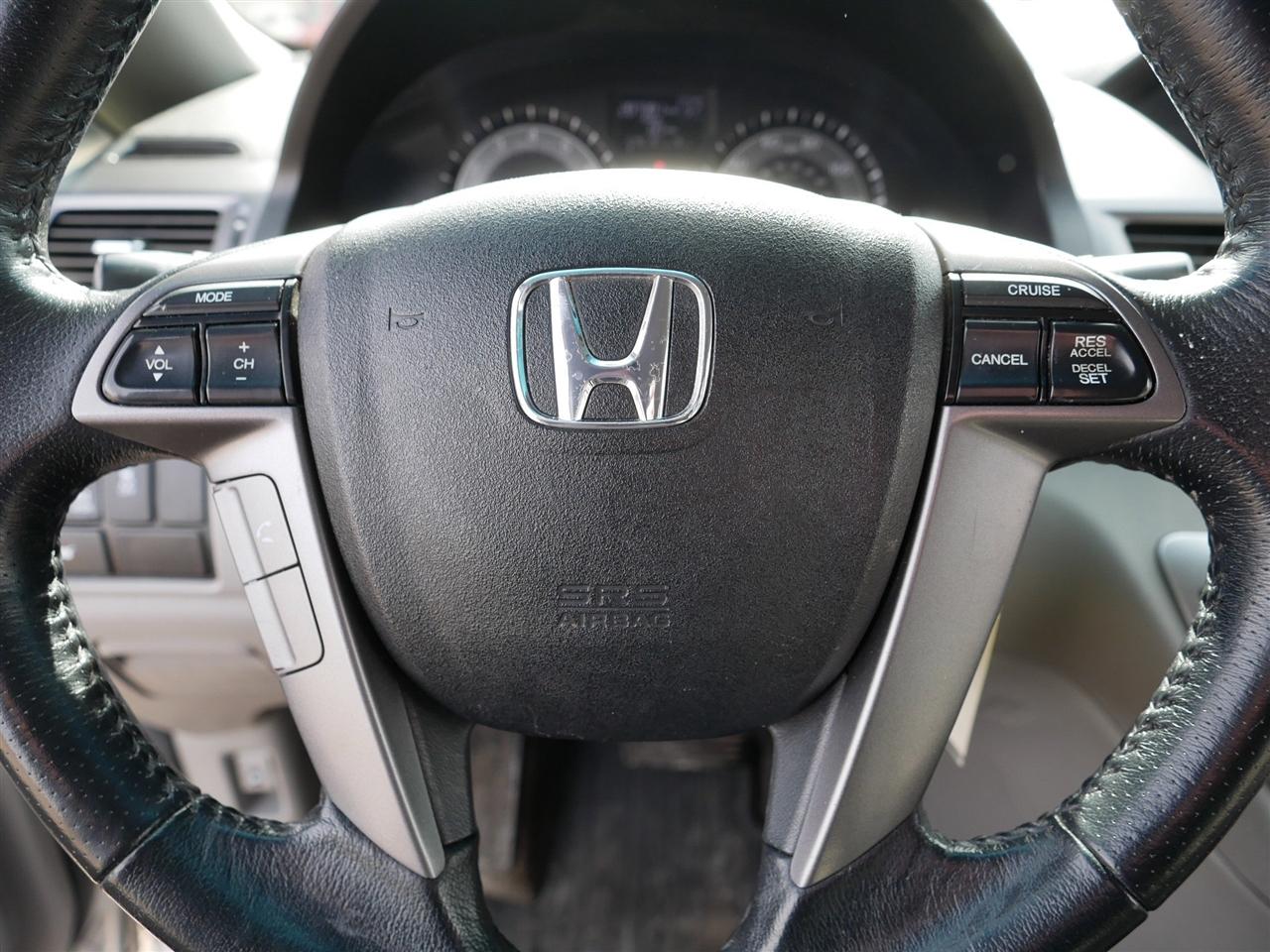 Honda Odyssey EX-L AT with RES 2012