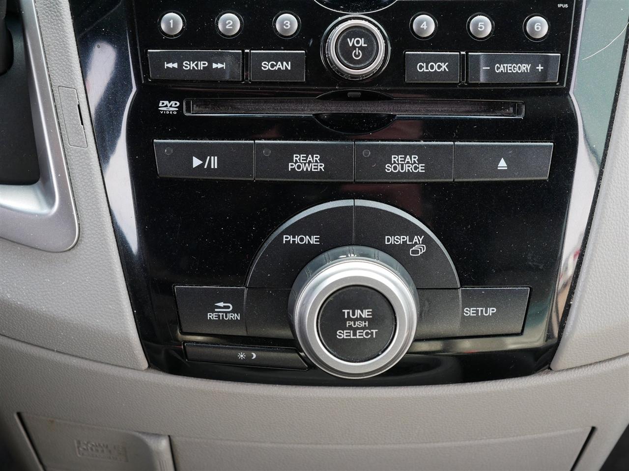 Honda Odyssey EX-L AT with RES 2012