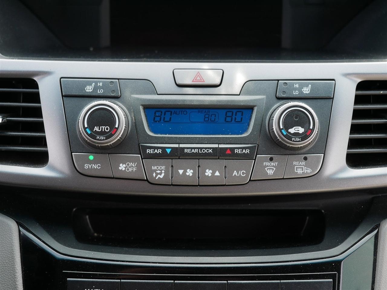 Honda Odyssey EX-L AT with RES 2012