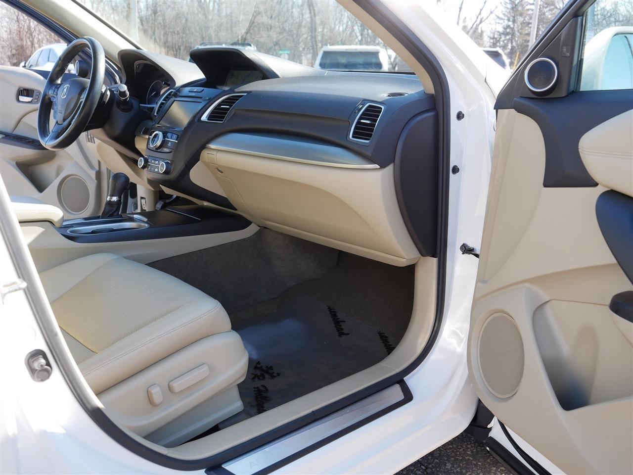 Acura RDX 6-Spd AT AWD w/Advance Package 2017