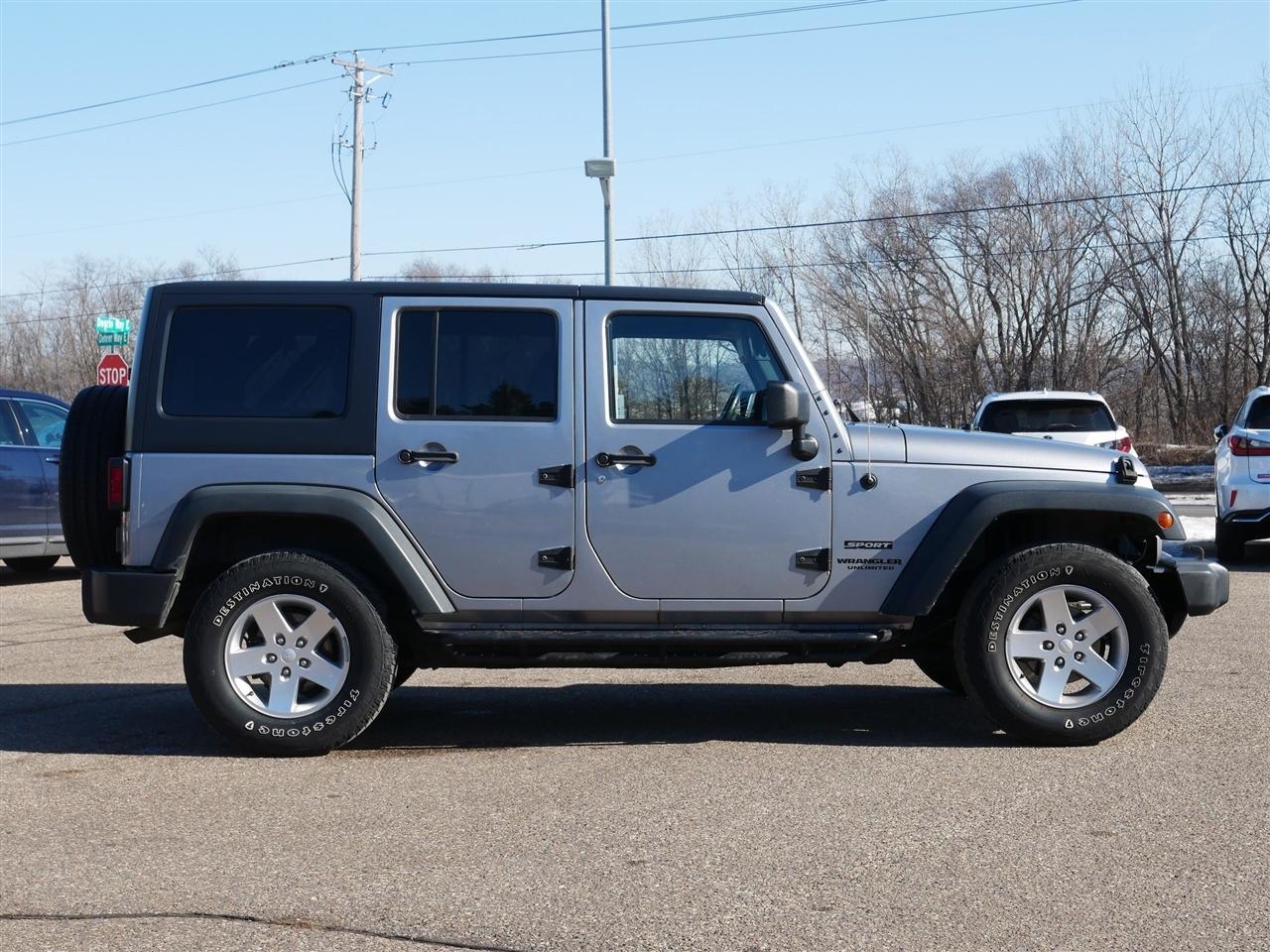 Jeep Wrangler Unlimited Sport 4WD 2013